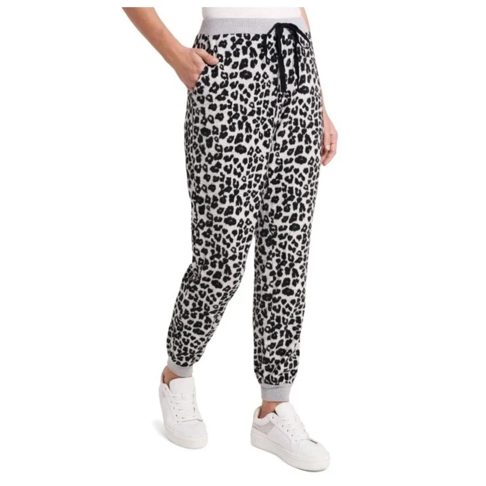 Vince Camuto Cozy Leopard Print Joggers Size XL Cozycore Athleisure Wear Mobwife